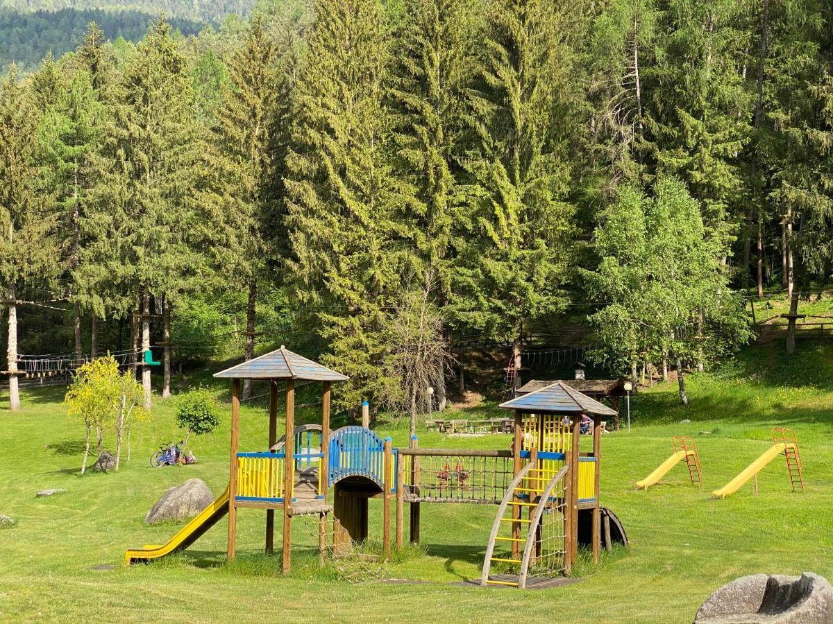 Hotel Laste' Caldes Екстер'єр фото