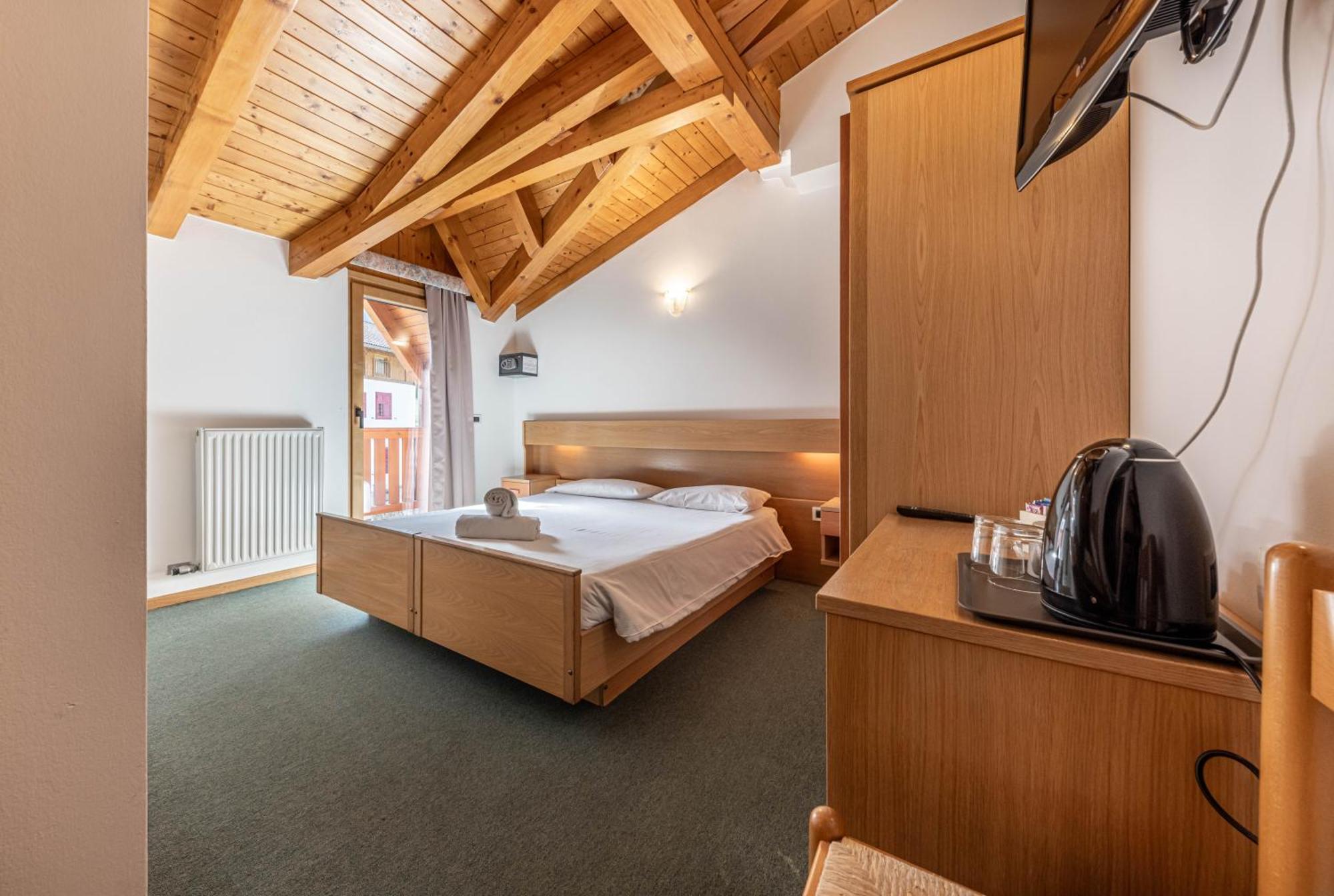 Hotel Laste' Caldes Екстер'єр фото