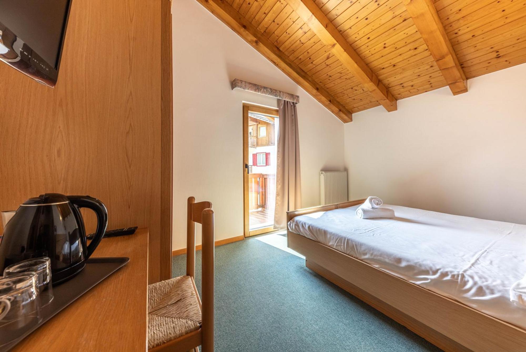 Hotel Laste' Caldes Екстер'єр фото