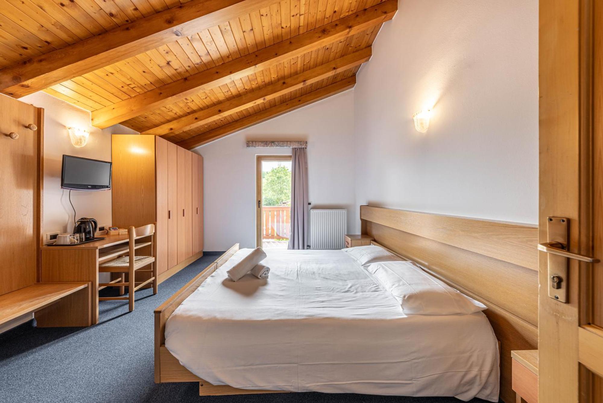 Hotel Laste' Caldes Екстер'єр фото