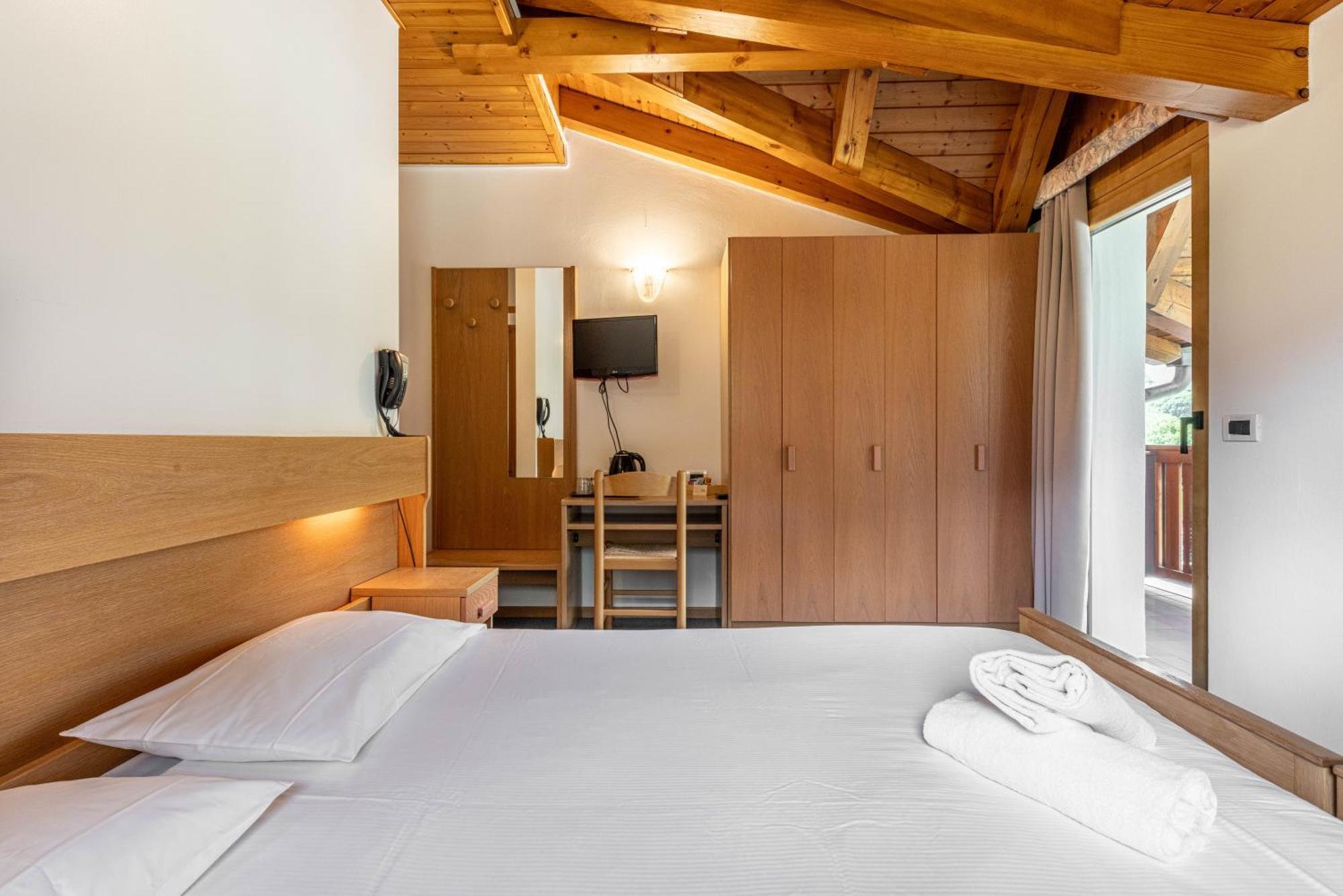 Hotel Laste' Caldes Екстер'єр фото