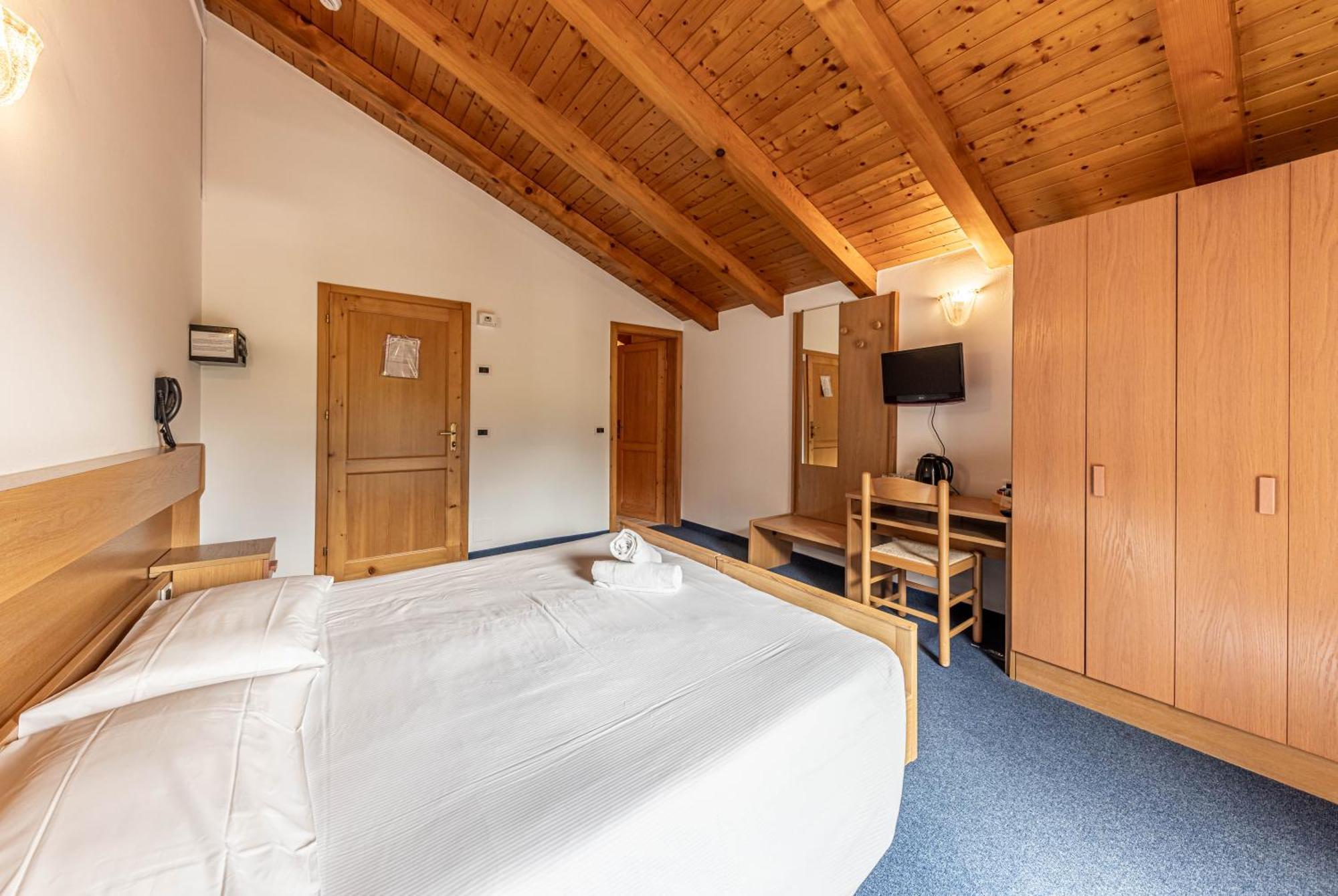 Hotel Laste' Caldes Екстер'єр фото
