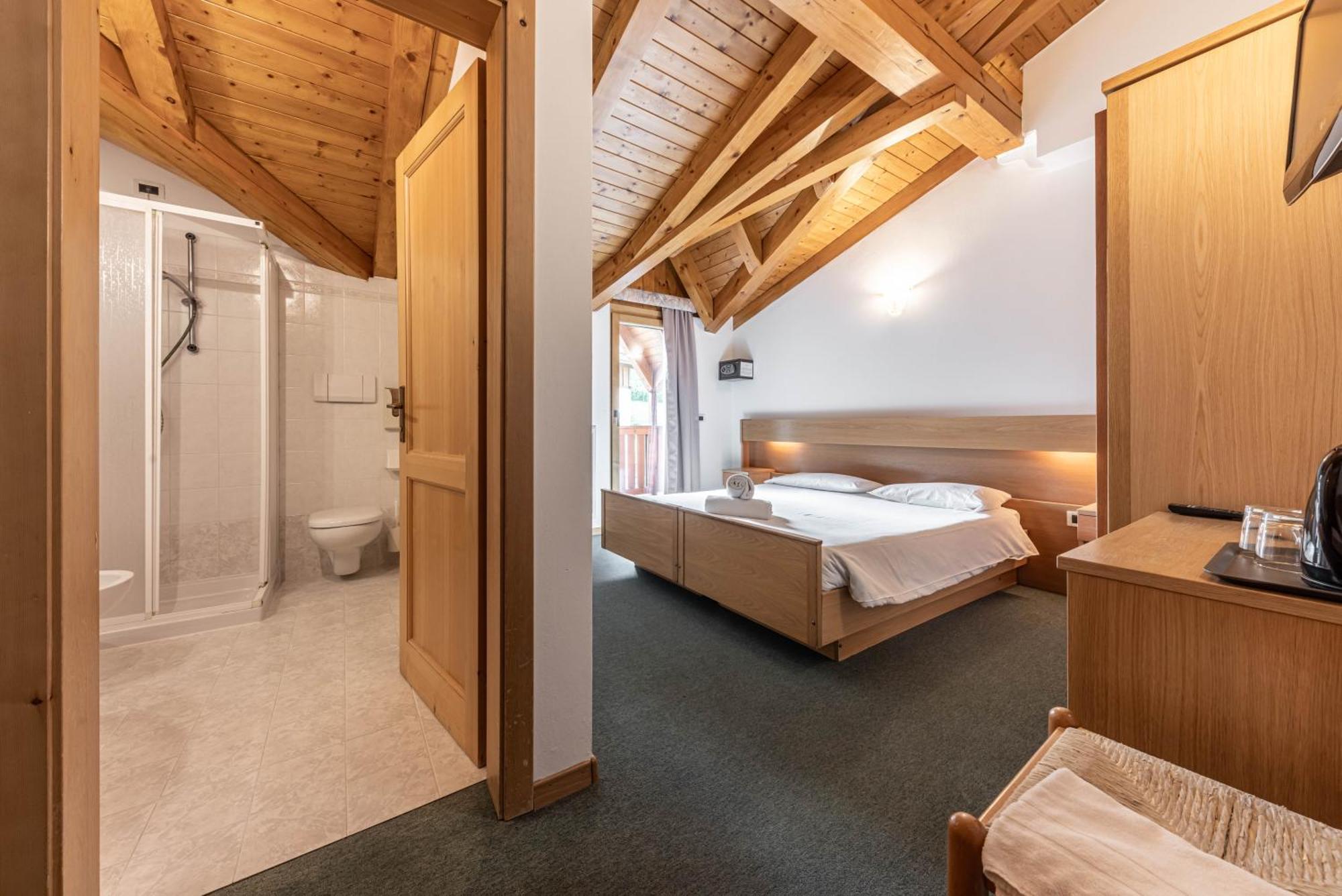 Hotel Laste' Caldes Екстер'єр фото