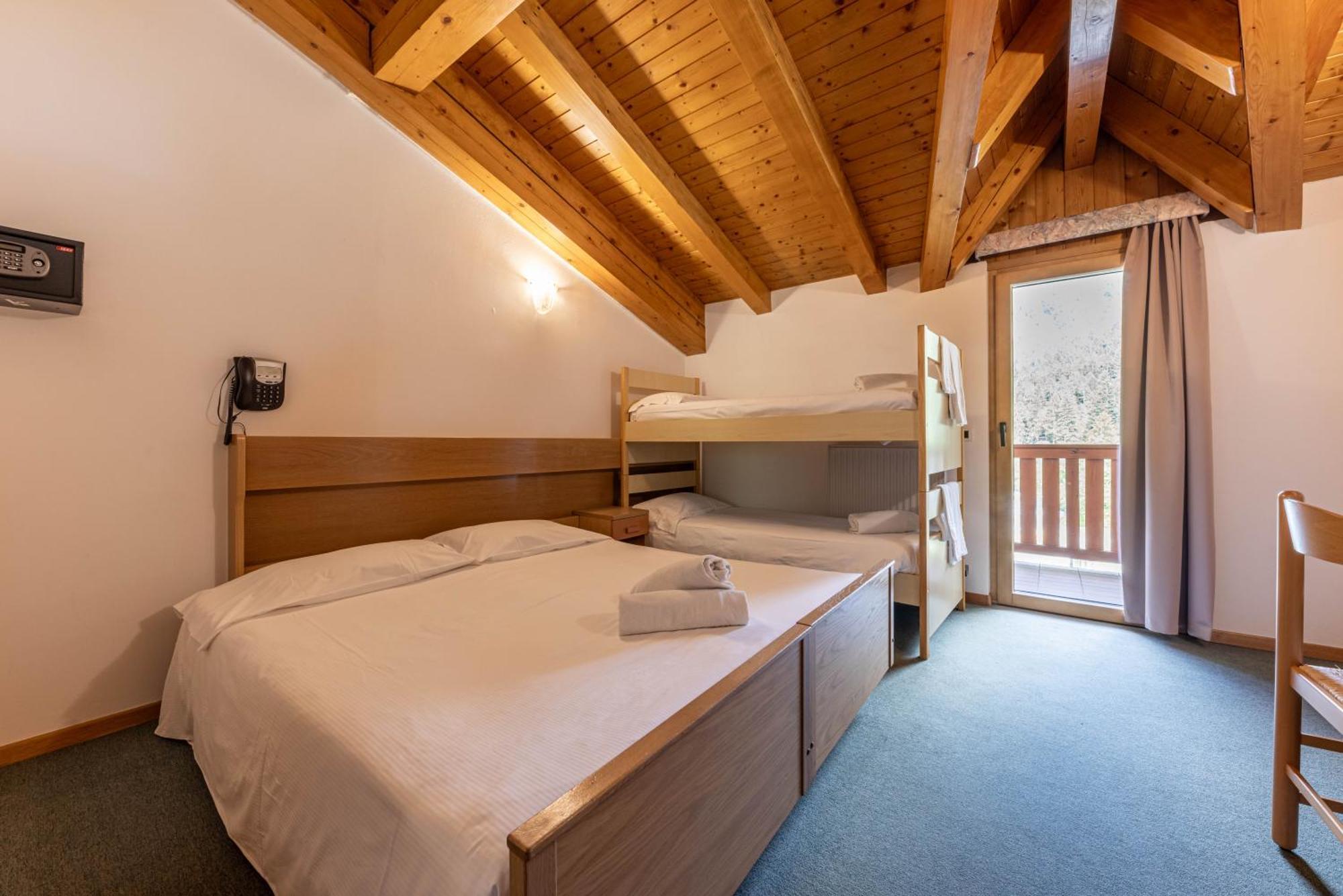 Hotel Laste' Caldes Екстер'єр фото